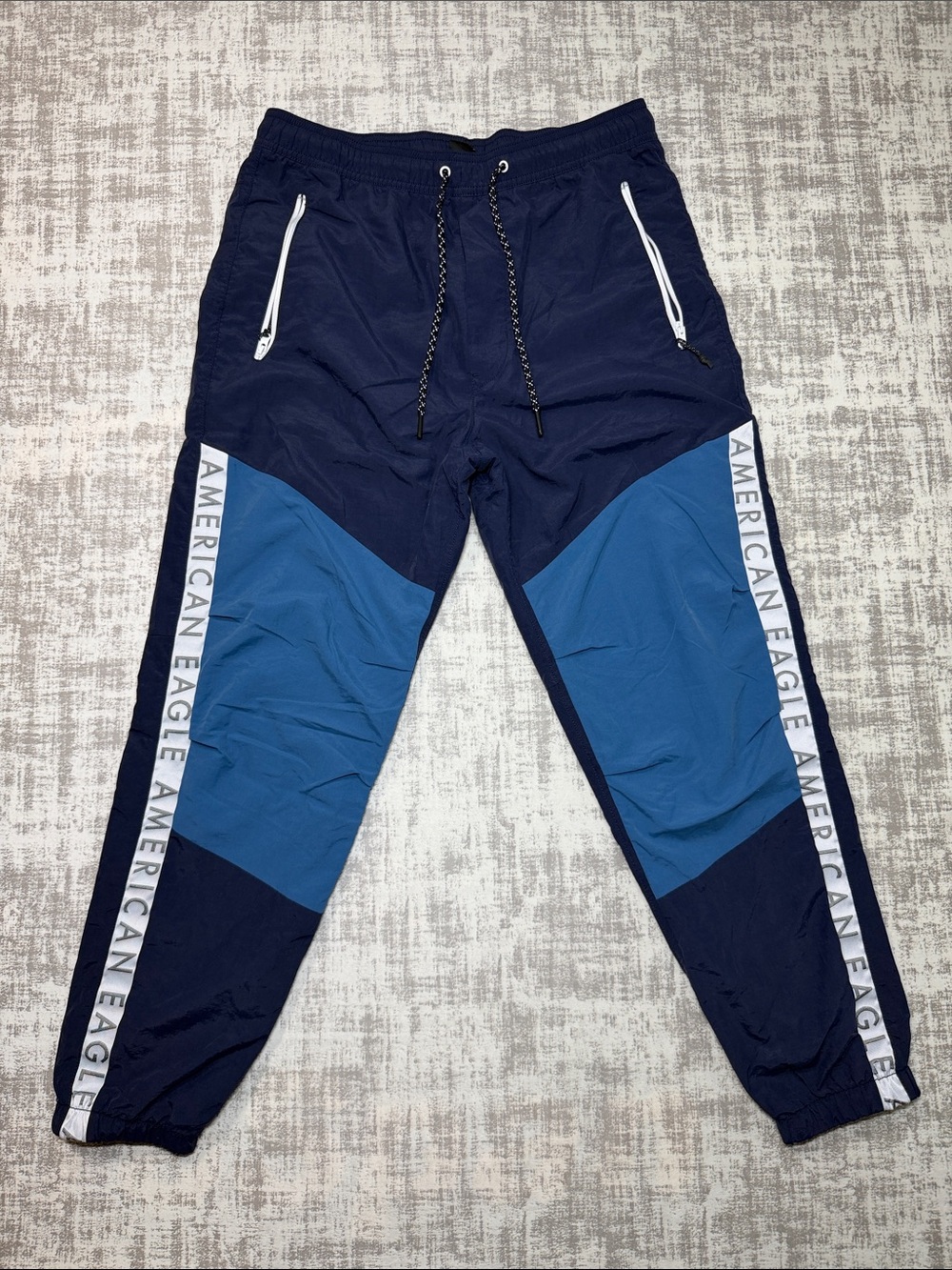 American Eagle Outfitters Navy & Blue Colorblock Joggers Size Small (30 Waist)